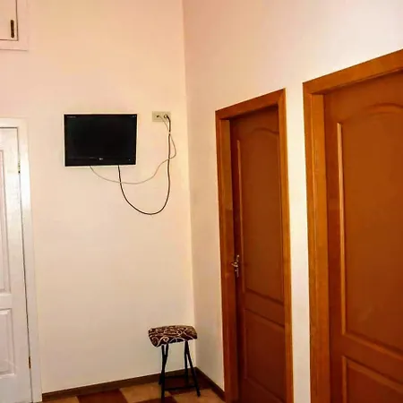 Apartment двухкомнатная квартира,500м и дерибасовская