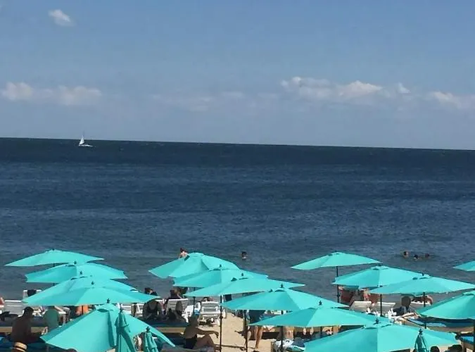 Apartment двухкомнатная квартира,500м и дерибасовская Odesa