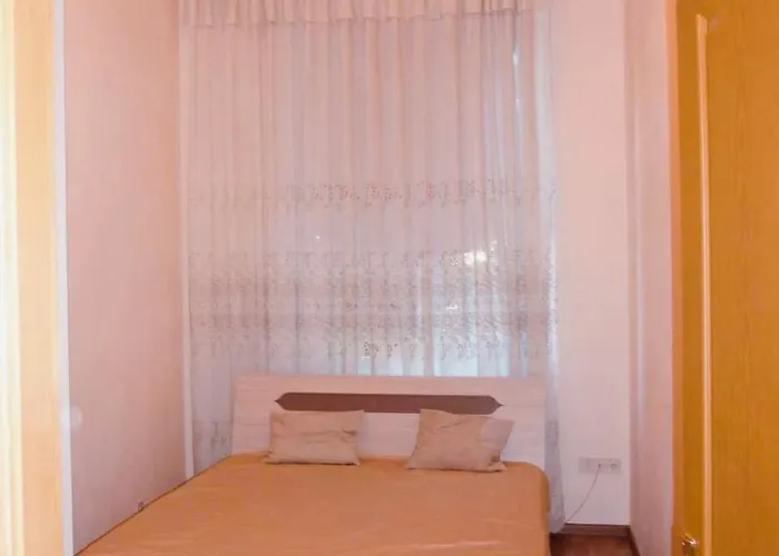 двухкомнатная квартира,500м и дерибасовская 敖德萨